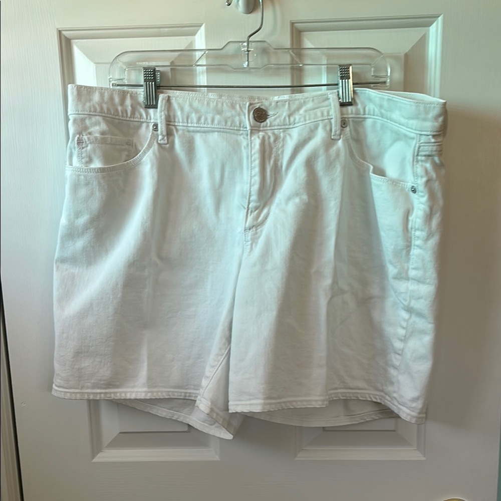 LOFT Classic White Jean Shorts